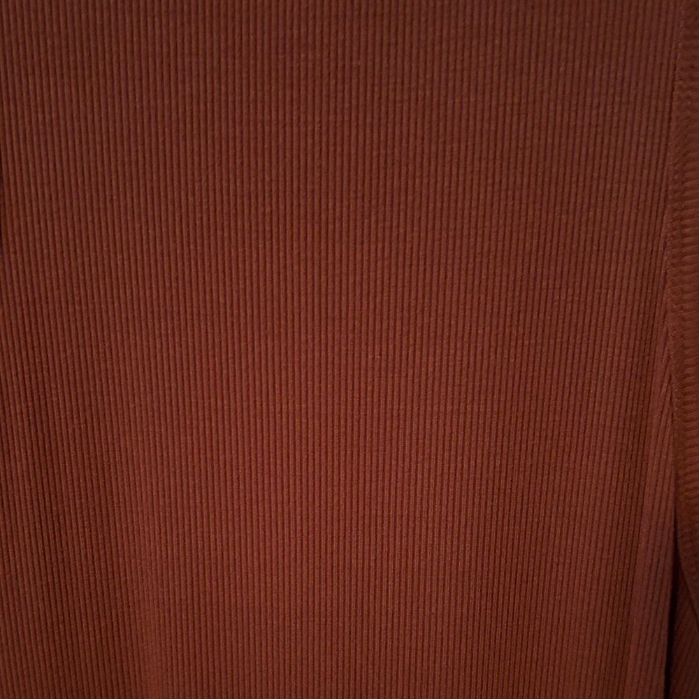 Ultra Flirt Ribbed Rust Top - Picture 4 of 4